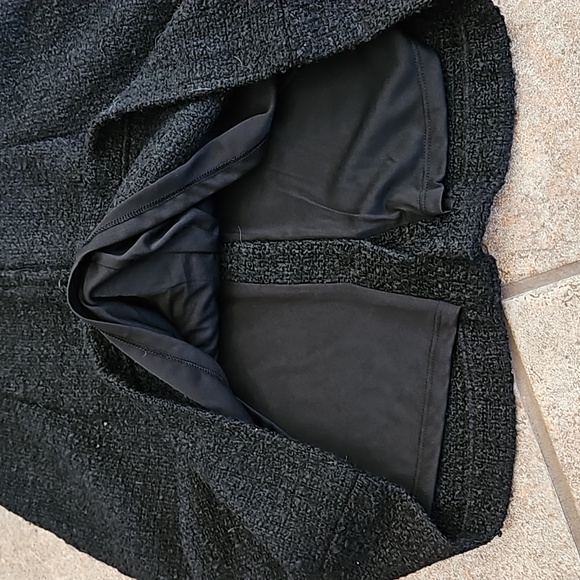 H&M skirt with lining on inside size 6 - Picture 7 of 8